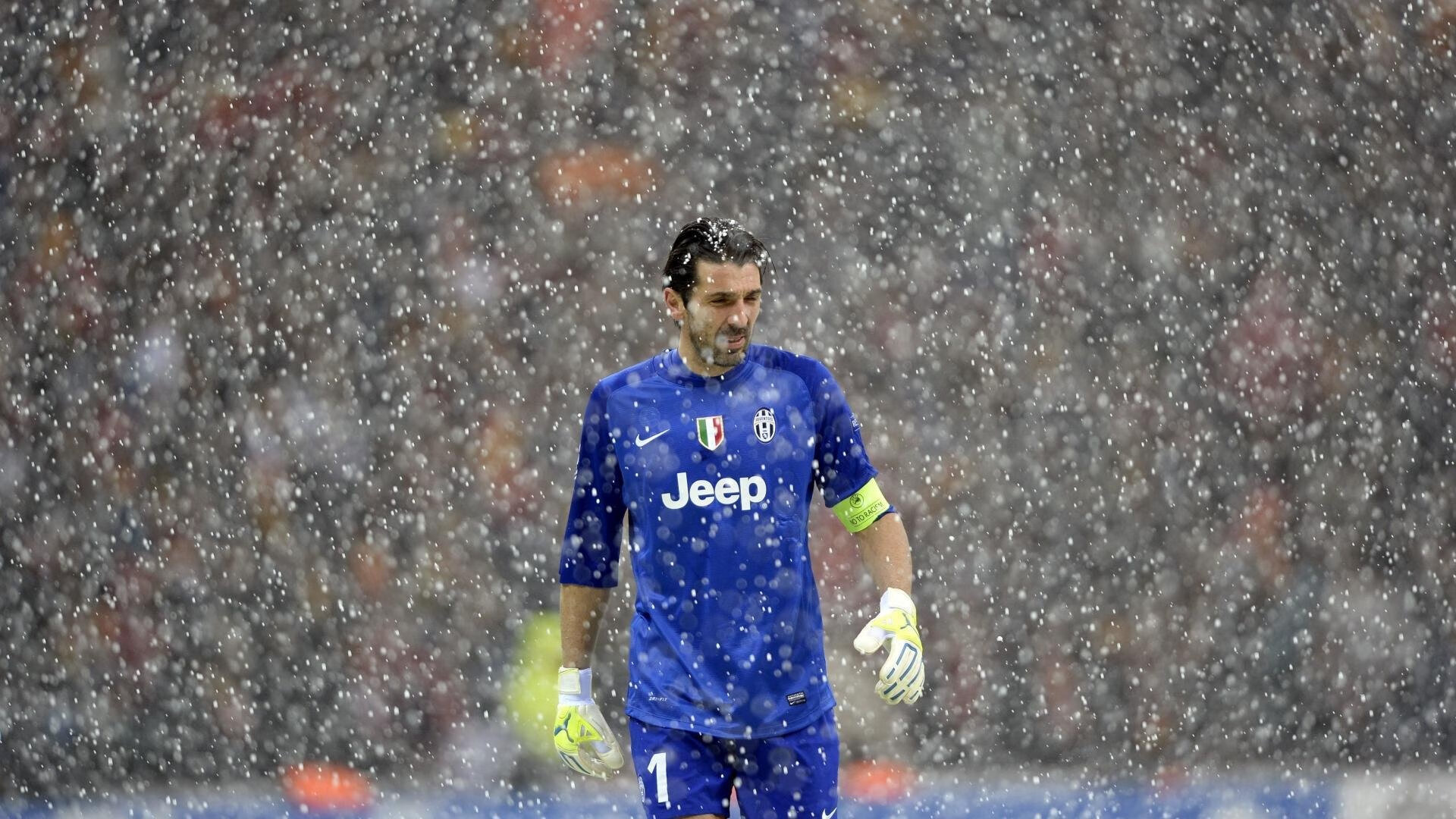 铿锵玫瑰再绽放!中国女足2-1逆转韩国,勇夺亚洲杯冠军