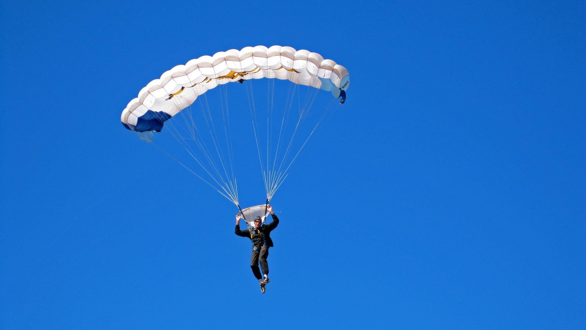 王者归来!XX队鏖战五局成功卫冕,斩获联赛第三冠