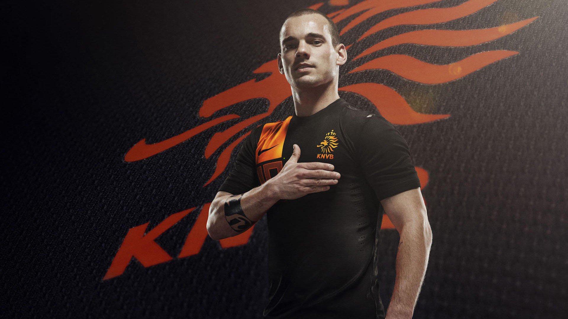 田径世锦赛惊天一战!美国名将打破尘封27年400米世界纪录