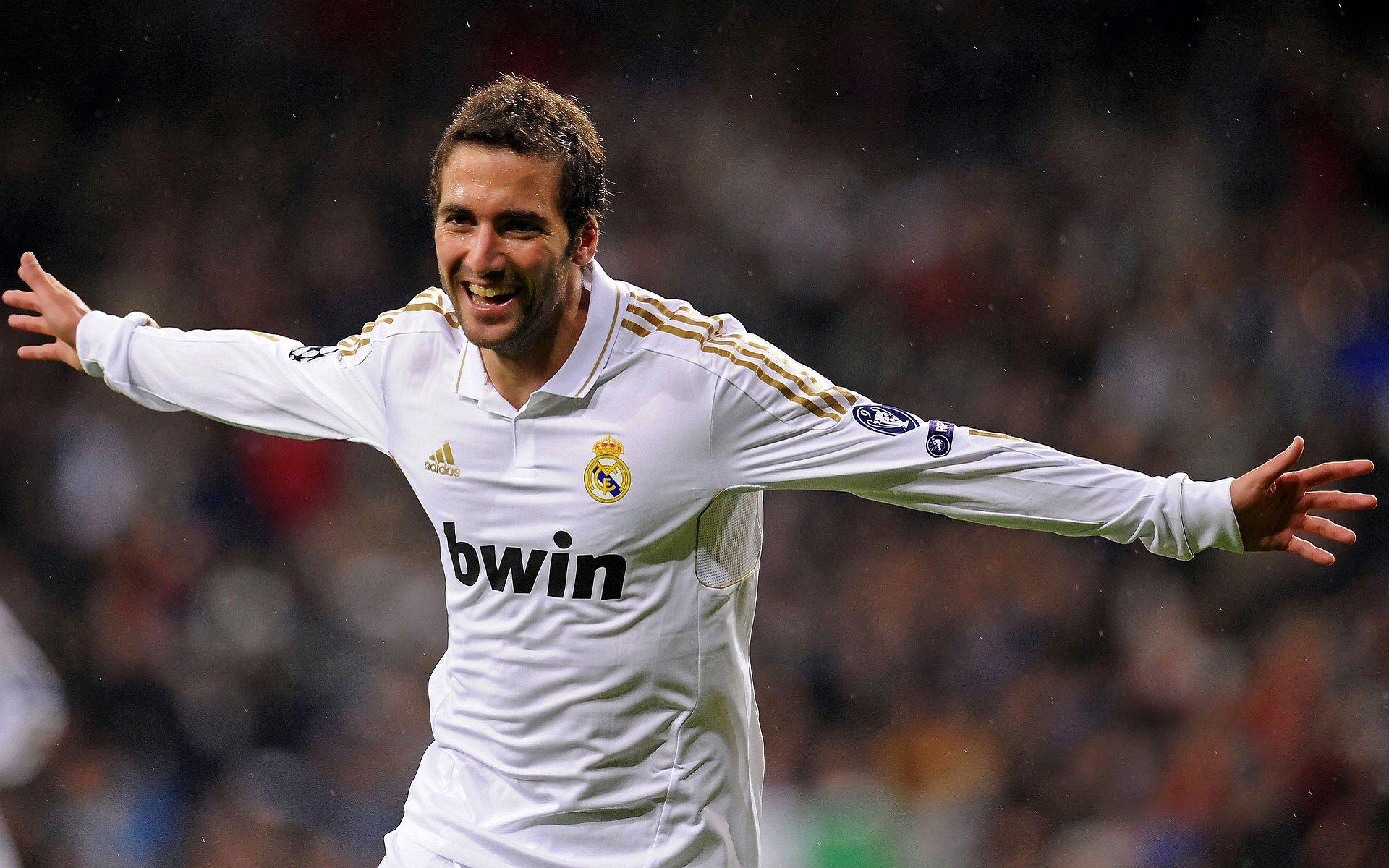 欧冠决赛巅峰对决,皇马3-1力克多特蒙德,第15次捧起大耳朵杯