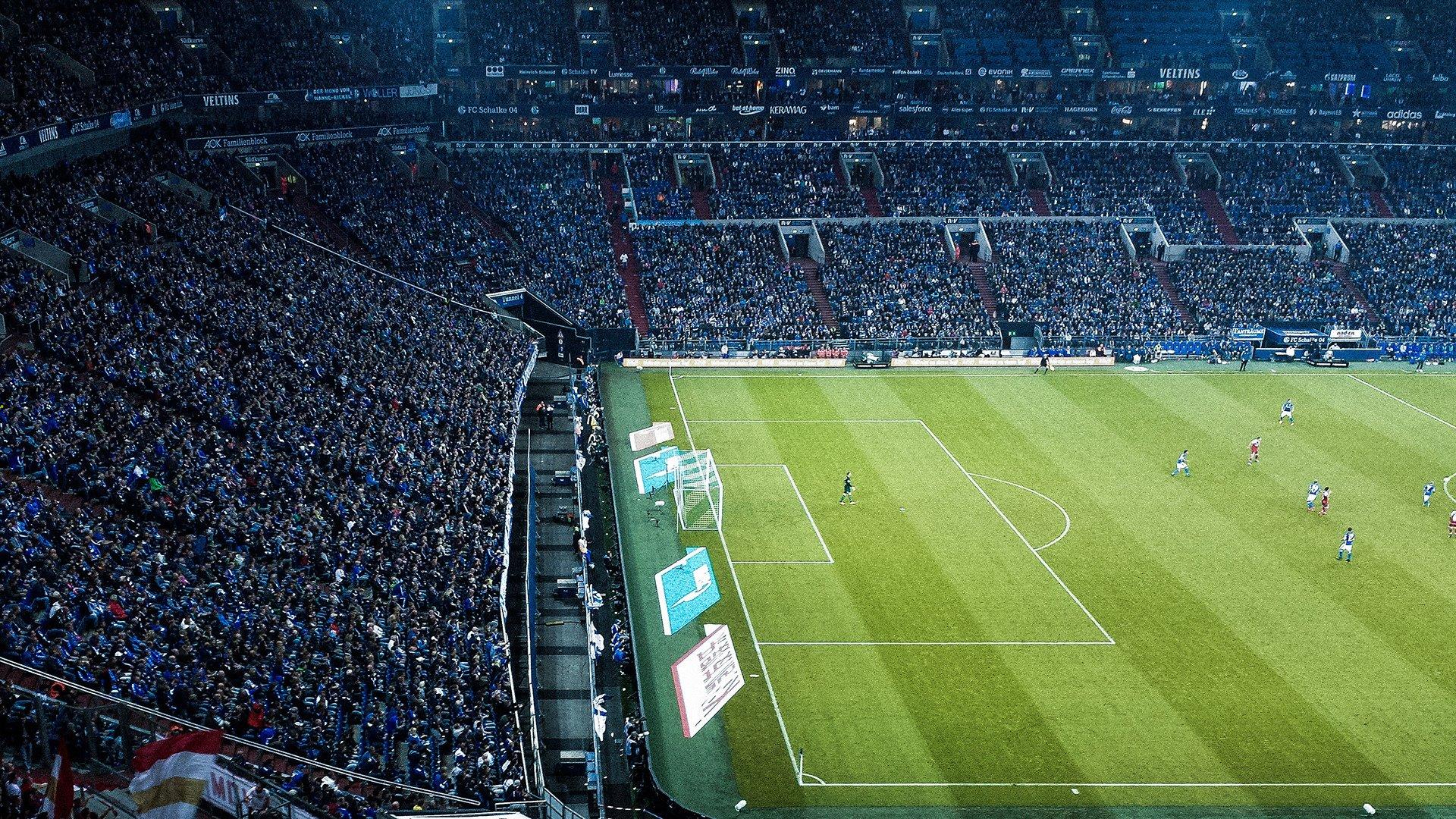 无名黑马横扫卫冕冠军,爆冷夺冠引爆体坛热议